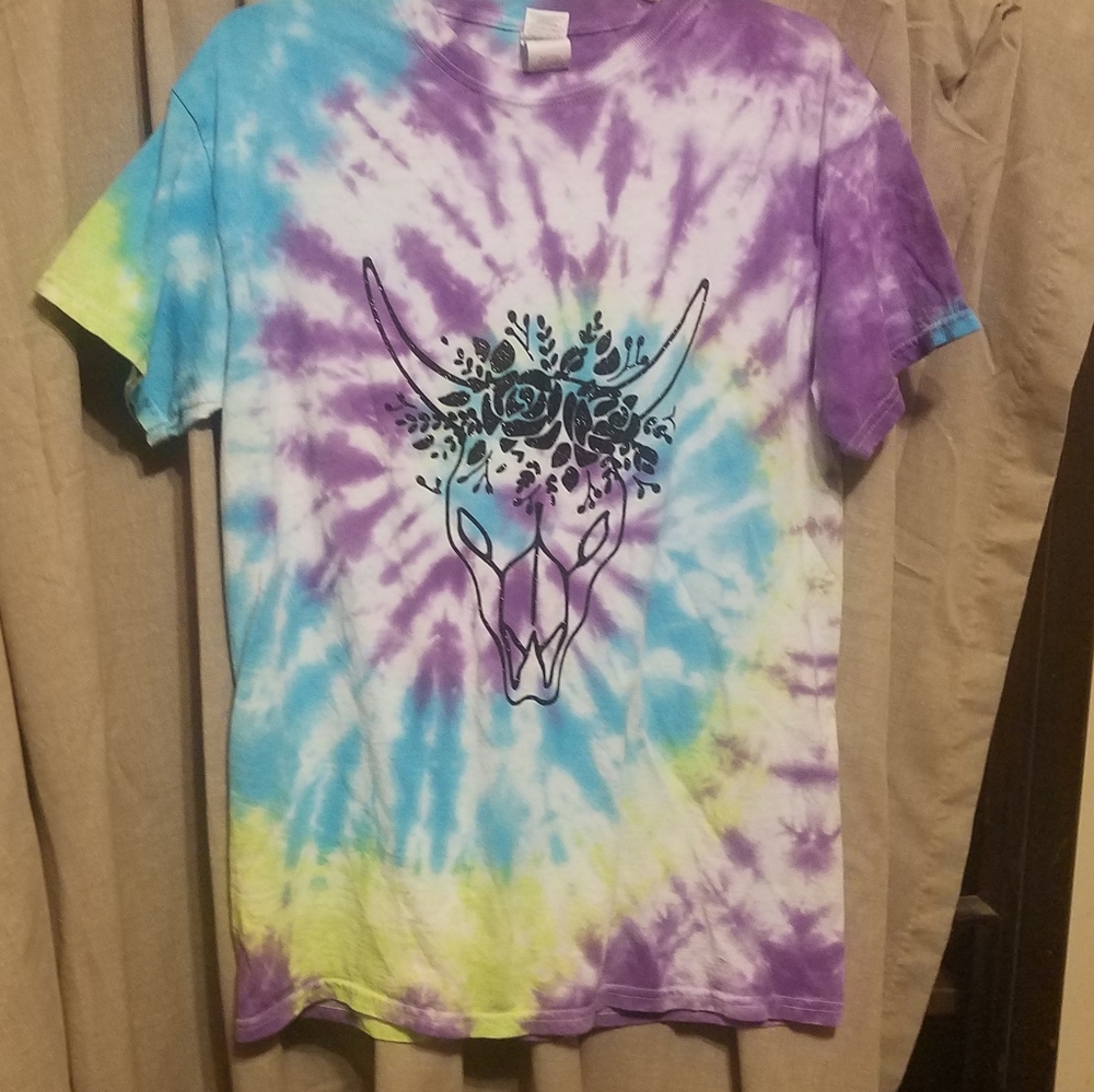 Handmade Tie Dye shirt with glitter cow skull